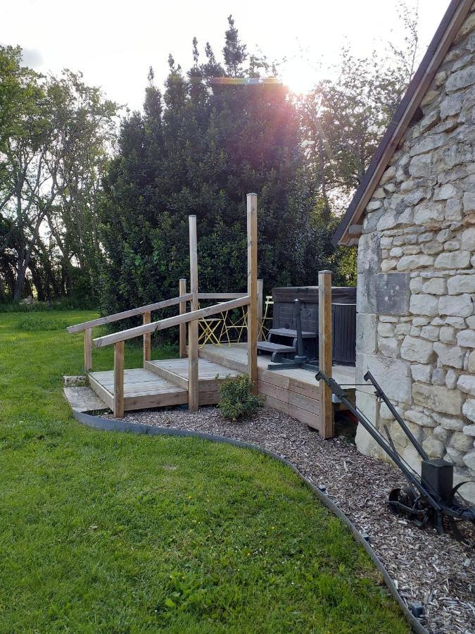 La Berrycurienne: Private Spa Suites Near Beauval Zoo Lucay-le-Male Exterior photo